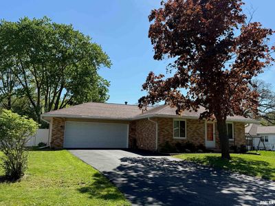 Property at 514 N 11th St, Petersburg, IL