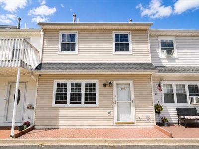 189 Quintard St