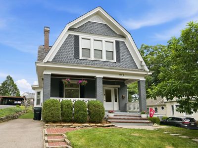 877 Tweed Ave