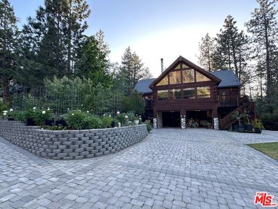 490 Lark Rd