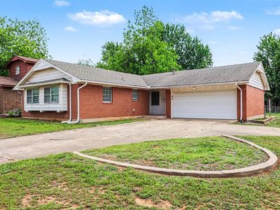 812 Rolling Meadows Blvd