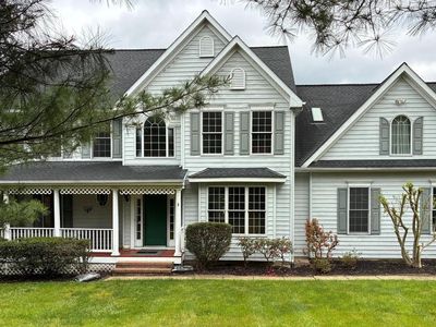 6 Keil Manor Ct
