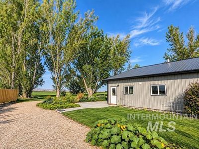 5533 Buntrock Rd