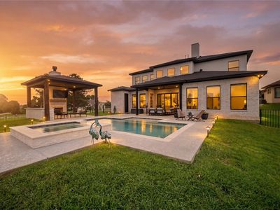 101 Grandview Blvd