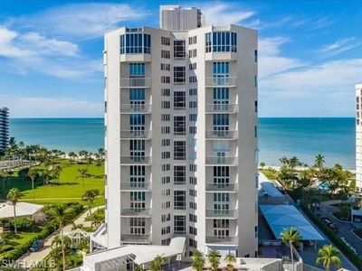 4041 Gulf Shore Blvd N APT 106
