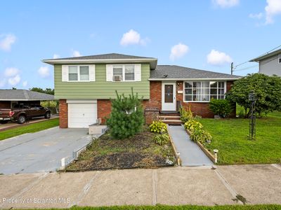 45 Sunrise Dr