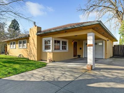 1498 Sierra Avenue