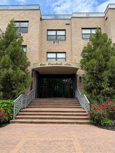 1 overlook Avenue #1L