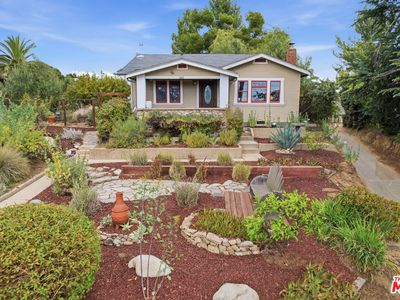 1842 Phillips Way