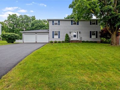 102 Croyden Ln