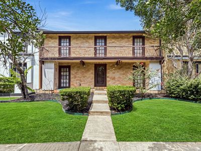 8807 Carriage Drive