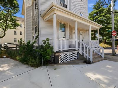 374 Douglas Ave