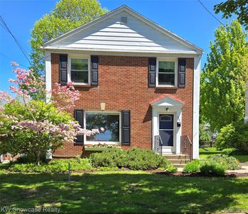 Property at 244 Wallinwood Ave NE, Grand Rapids, MI