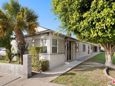 1108 E Fairview Blvd