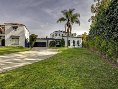 606 Galer Pl