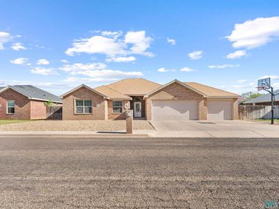 2120 Howard Cowper Dr