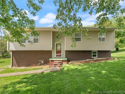 1081 E Smith Circle