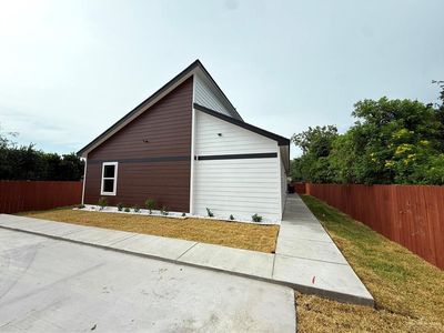 2020 Cedar Ave