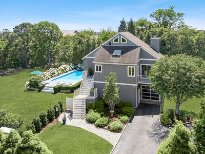4 Meadow Ln
