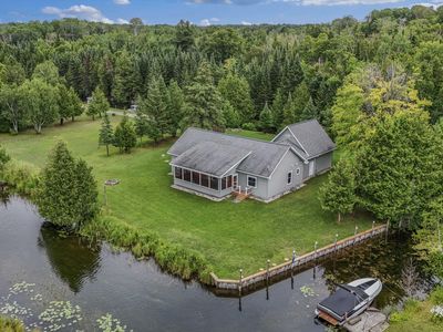 1760 Cedar Spring Ln