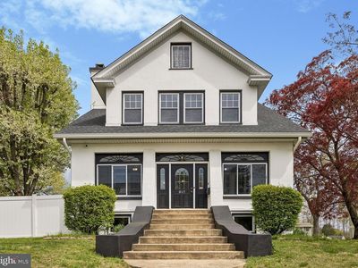 917 Bellevue Ave