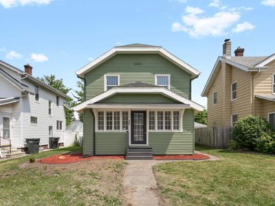 217 Altgeld St