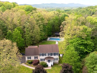 3 Hickory Hill Lane