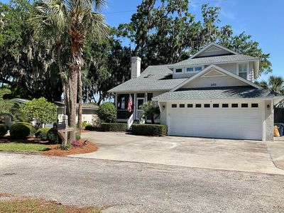 365 Hickory Bluff Dr