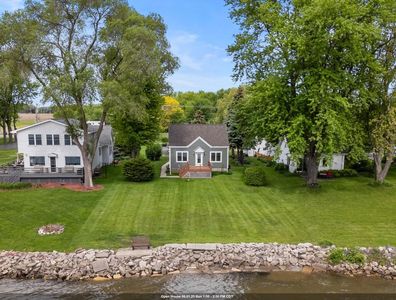 N8163 LAKESHORE DRIVE