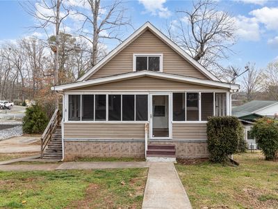 1203 Andersonville Rd