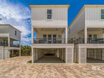 1050 W Beach Blvd UNIT E
