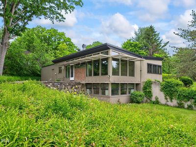 323 Oakridge Drive