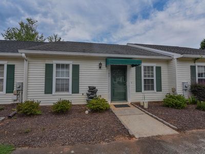 103 Wisteria Ct