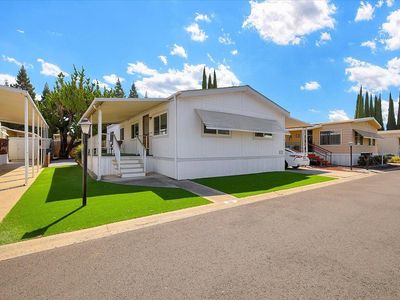 62 La Mesa Way