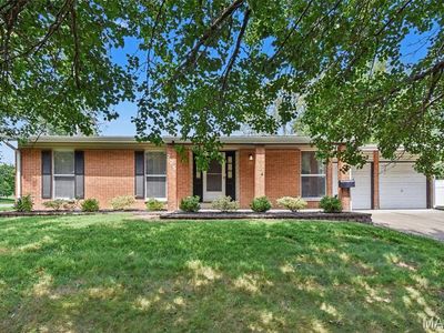 225 Mohican Ln