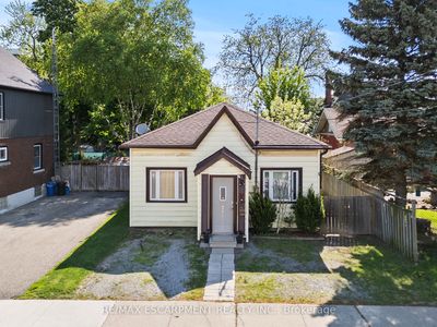 4774 Saint Clair Ave