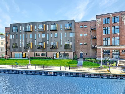 Property at 780 S Pier Dr UNIT 203, Sheboygan, WI