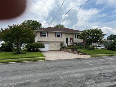 10 Homer Ave
