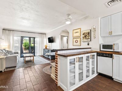 6125 E Indian School Rd APT 111