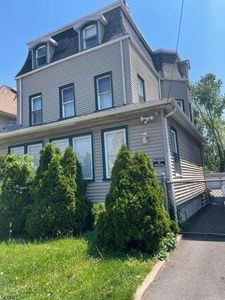 218 Orchard St