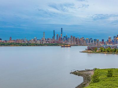 3 Somerset Ln UNIT 107