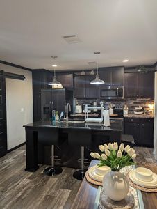 25 Storms Rd