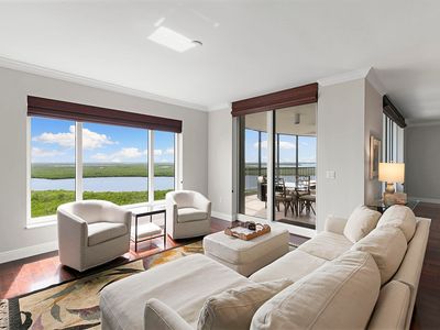 1050 Borghese Ln APT 1202