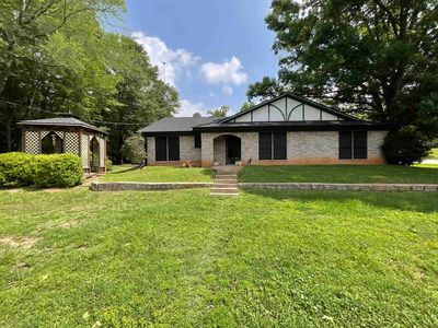 228 Forest Lk