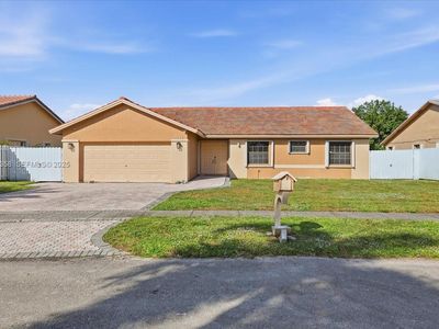 9111 S Lake Miramar Cir