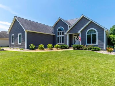 825 Lydia Dr