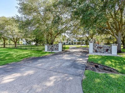 8518 Halls Retreat Ct