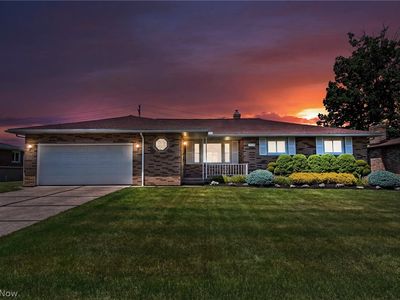 Property at 7492 James Dr, Middleburg Heights, OH