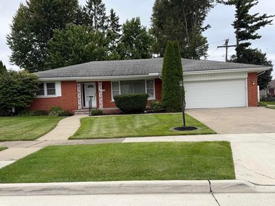 25445 Graceland Cir