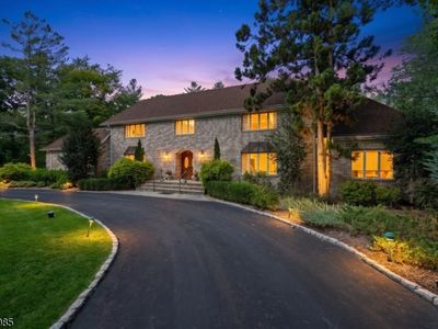 963 Huron Rd